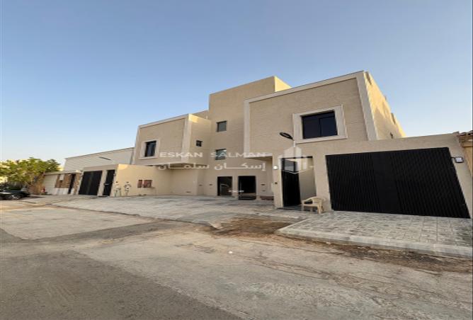 256217 - Property Image 2