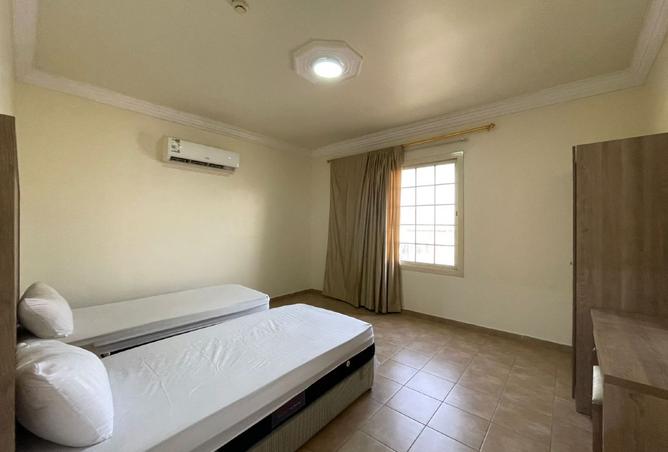 255134 - Property Image 2