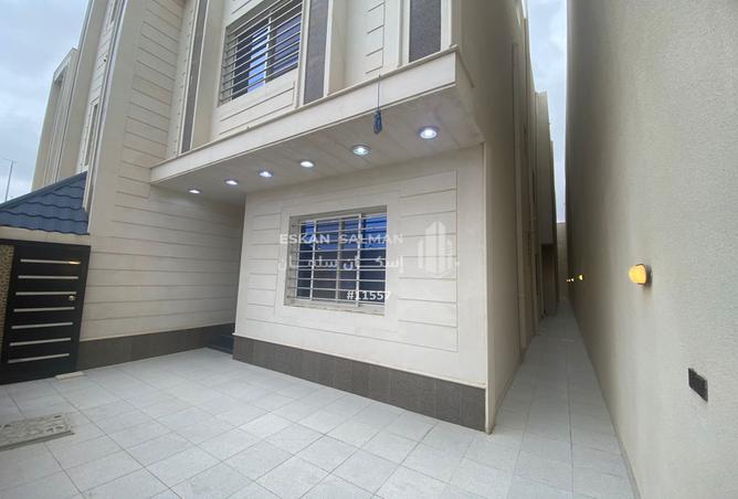 247696 - Property Image 3