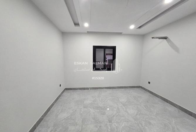 254777 - Property Image 2