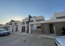 فيلا - 3 غرف نوم - 5 حمامات for للايجار in حي الرمال - شرق الرياض - الرياض