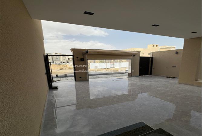 252497 - Property Image 3