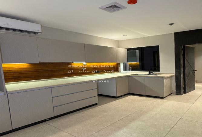 255596 - Property Image 3