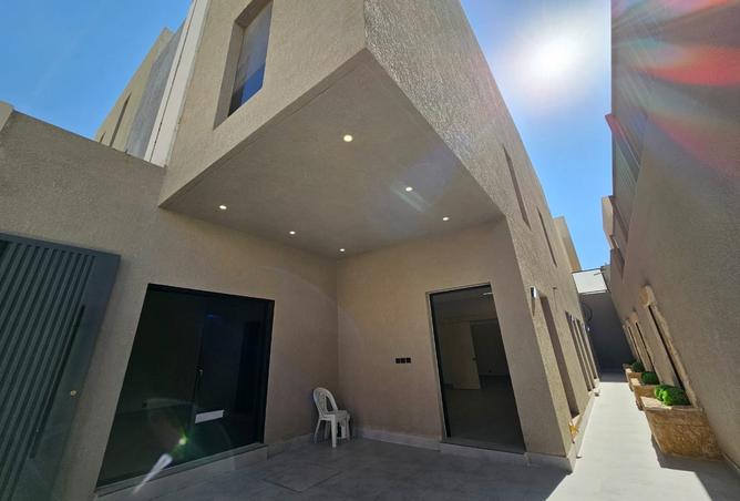 257498 - Property Image 3