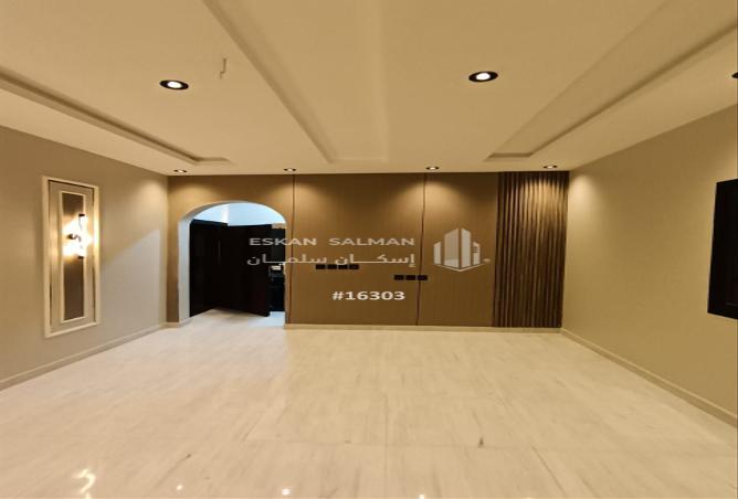 256367 - Property Image 3