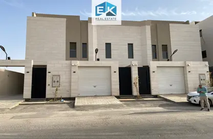 Villa - 5 Bedrooms - 4 Bathrooms for sale in Ar Rimal - Riyadh - Ar Riyadh