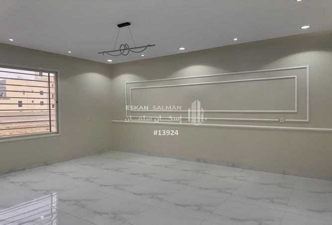 252365 - Property Image 2