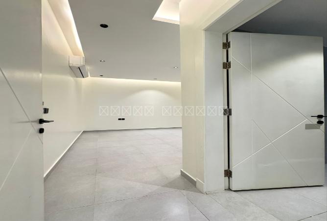 258703 - Property Image 2