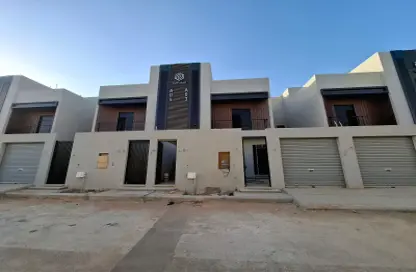 فيلا - 5 غرف نوم - 5 حمامات للبيع في المونسية - الرياض - الرياض
