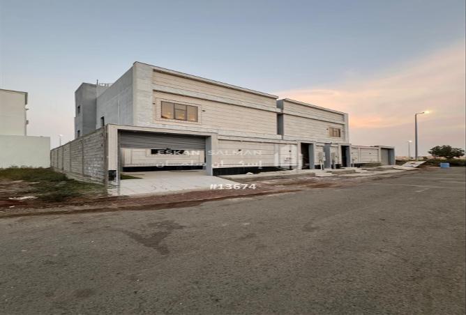 251809 - Property Image 2
