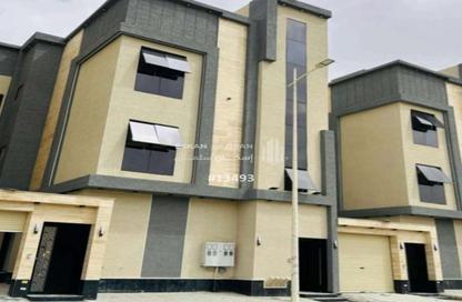 Full Floor - 7 Bedrooms - 5 Bathrooms for sale in Al Dhurfah - Khamis Mushayt - Asir