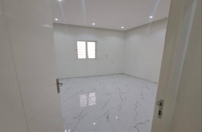 شقة - 5 غرف نوم - 4 حمامات للايجار في المونسية - الرياض - الرياض