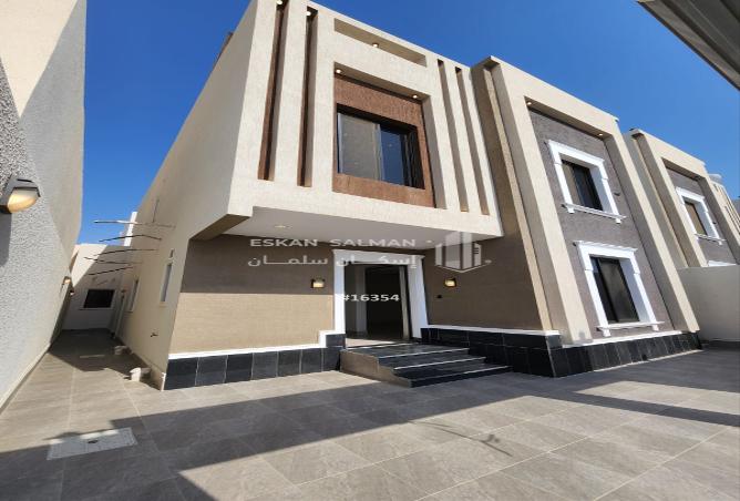 256236 - Property Image 2