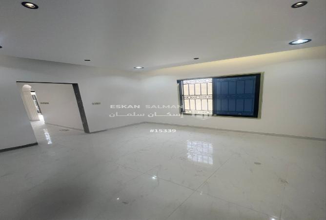 254602 - Property Image 2