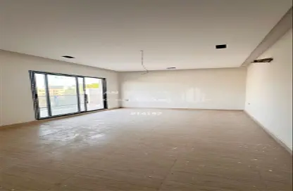 Apartment - 5 Bedrooms - 3 Bathrooms for sale in Prince Muhammad bin Saud - Ad Dammam - Eastern