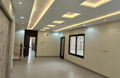 Villa - 6 Bathrooms for sale in Badr - Riyadh - Ar Riyadh