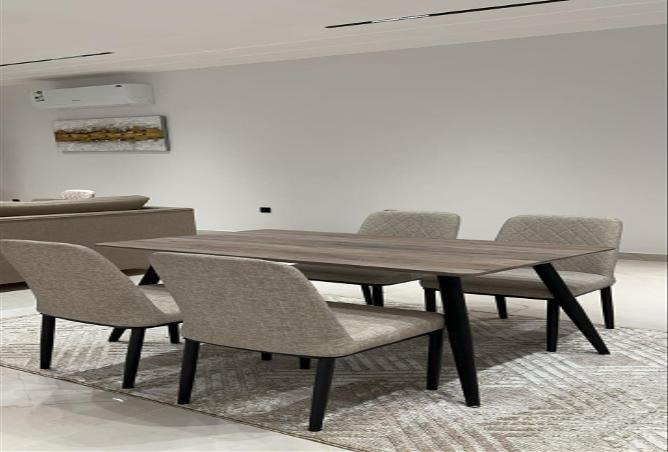 255212 - Property Image 2