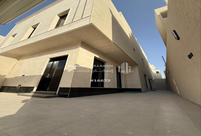 256777 - Property Image 3