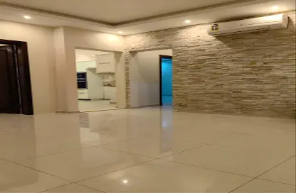 شقة - 3 غرف نوم - 3 حمامات للايجار في الروضة - جدة - مكة المكرمة