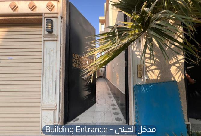 258186 - Property Image 2