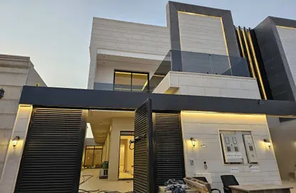 Full Floor - 5 Bedrooms - 5 Bathrooms for sale in Al Munisiyah - Riyadh - Ar Riyadh