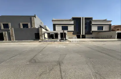 Full Floor - 5 Bedrooms - 3 Bathrooms for sale in Al Munisiyah - Riyadh - Ar Riyadh