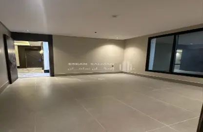 Apartment - 6 Bedrooms - 4 Bathrooms for sale in Al Jamiyin - Ad Dammam - Eastern