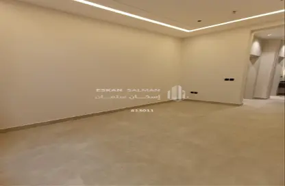 Apartment - 4 Bedrooms - 3 Bathrooms for sale in Al Munisiyah - Riyadh - Ar Riyadh