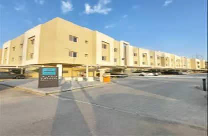 شقة - 2 غرف نوم - 5 حمامات للايجار في حطين - الرياض - الرياض