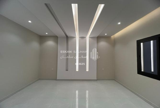 251896 - Property Image 2