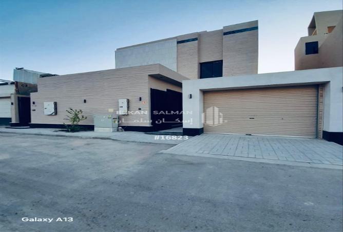 256837 - Property Image 2