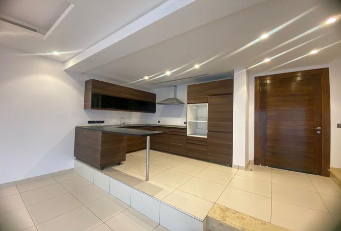 256173 - Property Image 2