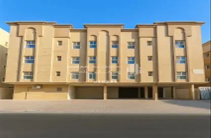 Apartment - 5 Bedrooms - 3 Bathrooms for sale in Al Hamra - Al Khubar - Eastern