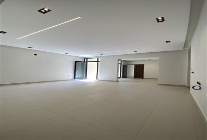 254930 - Property Image 2