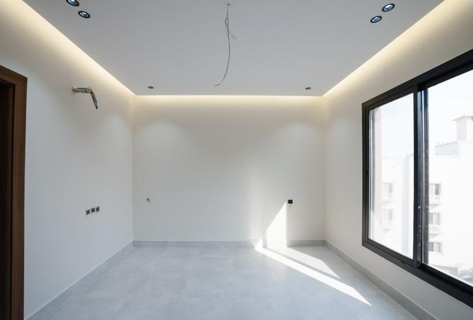 258805 - Property Image 2