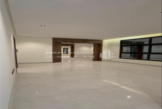 254748 - Property Image 2