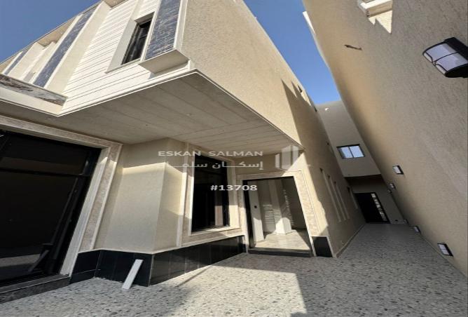 251832 - Property Image 2