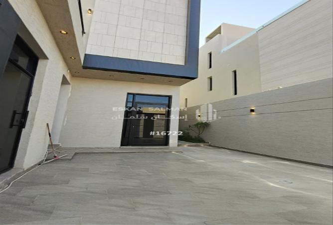 257094 - Property Image 3