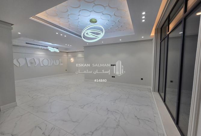 253863 - Property Image 3
