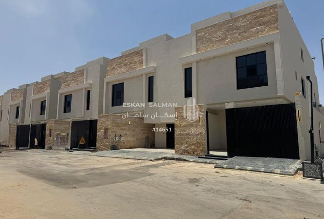 253758 - Property Image 2
