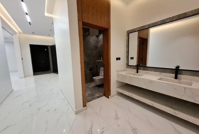 254950 - Property Image 3