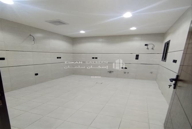 252587 - Property Image 3