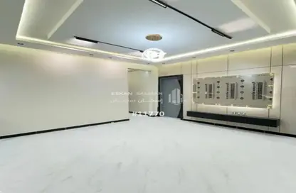 Apartment - 5 Bedrooms - 3 Bathrooms for sale in Ar Rehab 3 - Jazan - Jazan