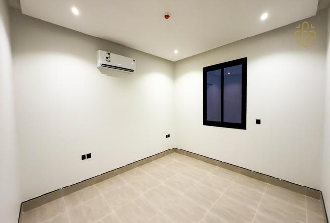 258459 - Property Image 2