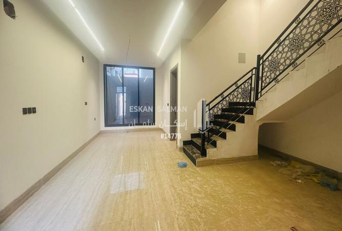 253796 - Property Image 3