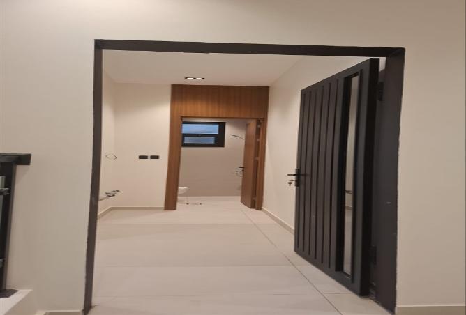 256932 - Property Image 3