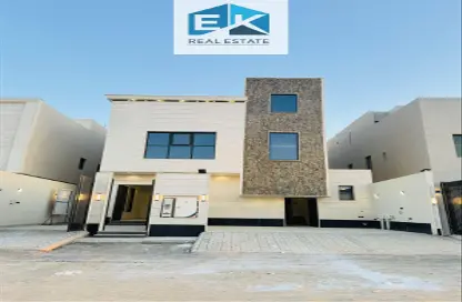 طابق كامل - 4 غرف نوم - 4 حمامات للبيع في الرمال - الرياض - الرياض