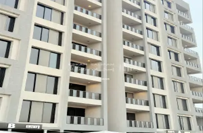 Apartment - 6 Bedrooms - 4 Bathrooms for sale in Al Wahah - Ad Dammam - Eastern