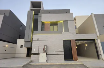 Full Floor - 4 Bedrooms - 3 Bathrooms for sale in Al Bayan - Riyadh - Ar Riyadh