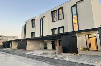 Full Floor - 3 Bedrooms - 3 Bathrooms for sale in Al Arid - Riyadh - Ar Riyadh